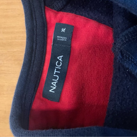VINTAGE Nautica Crewneck Navy Sweatshirt - Picture 5 of 7